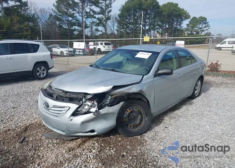 2009 Toyota Camry Le z USA, uszkodzony, nr VIN 4T1BE46K69U802452